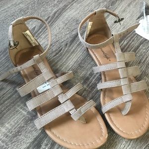 American eagle sandals
